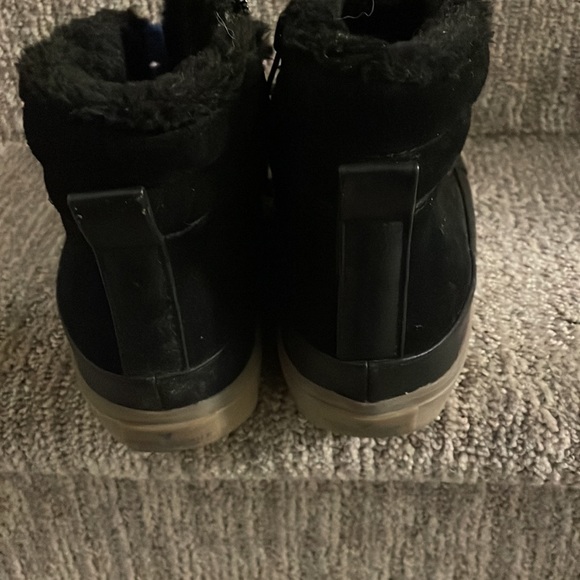 American eagle fur lined boots size 7 - Picture 2 of 10